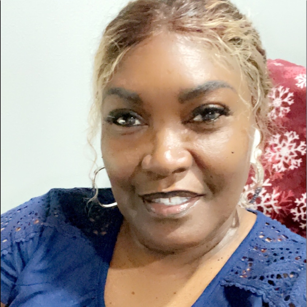 Meet your Posher, Joyce